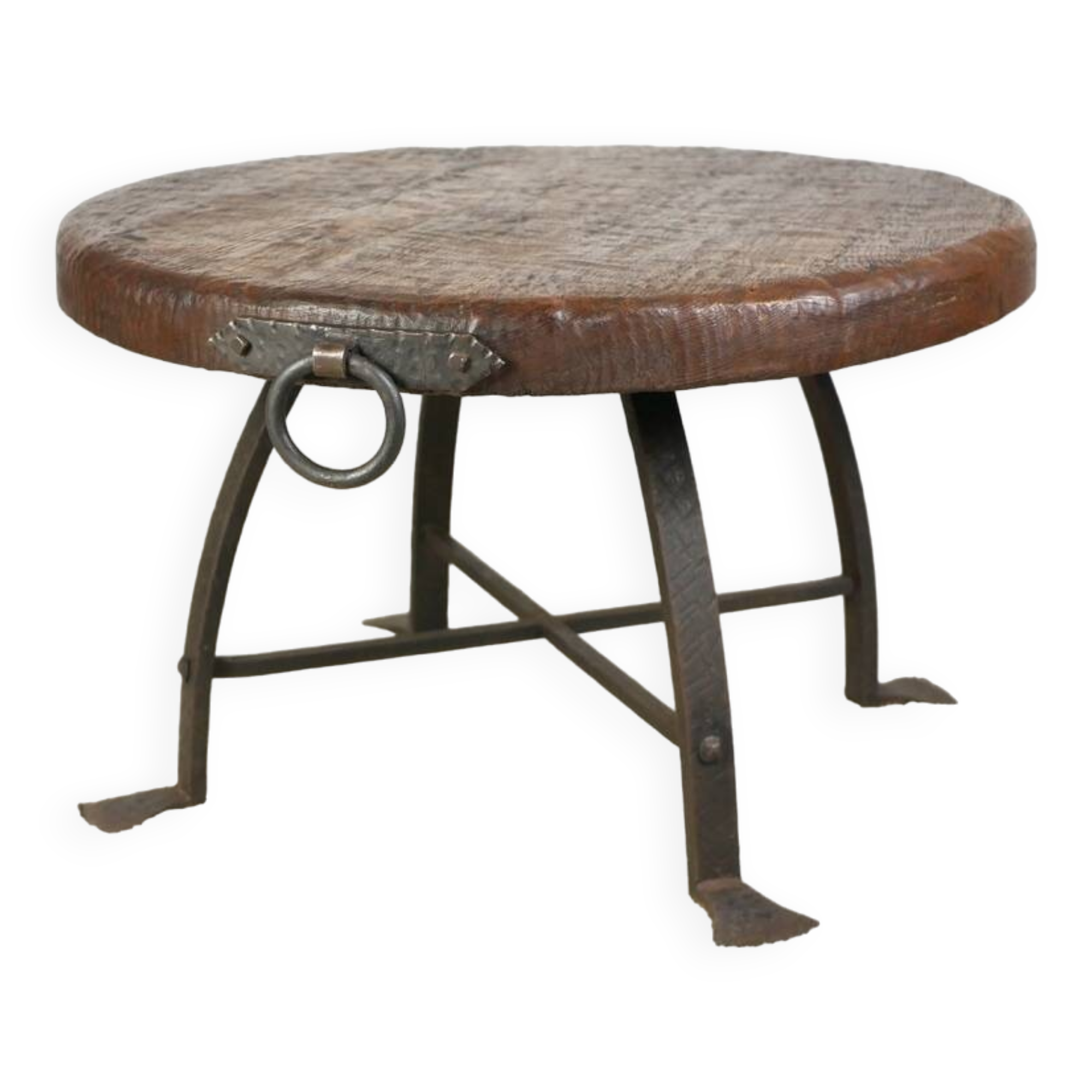Brutalist round table in wrought iron and wood