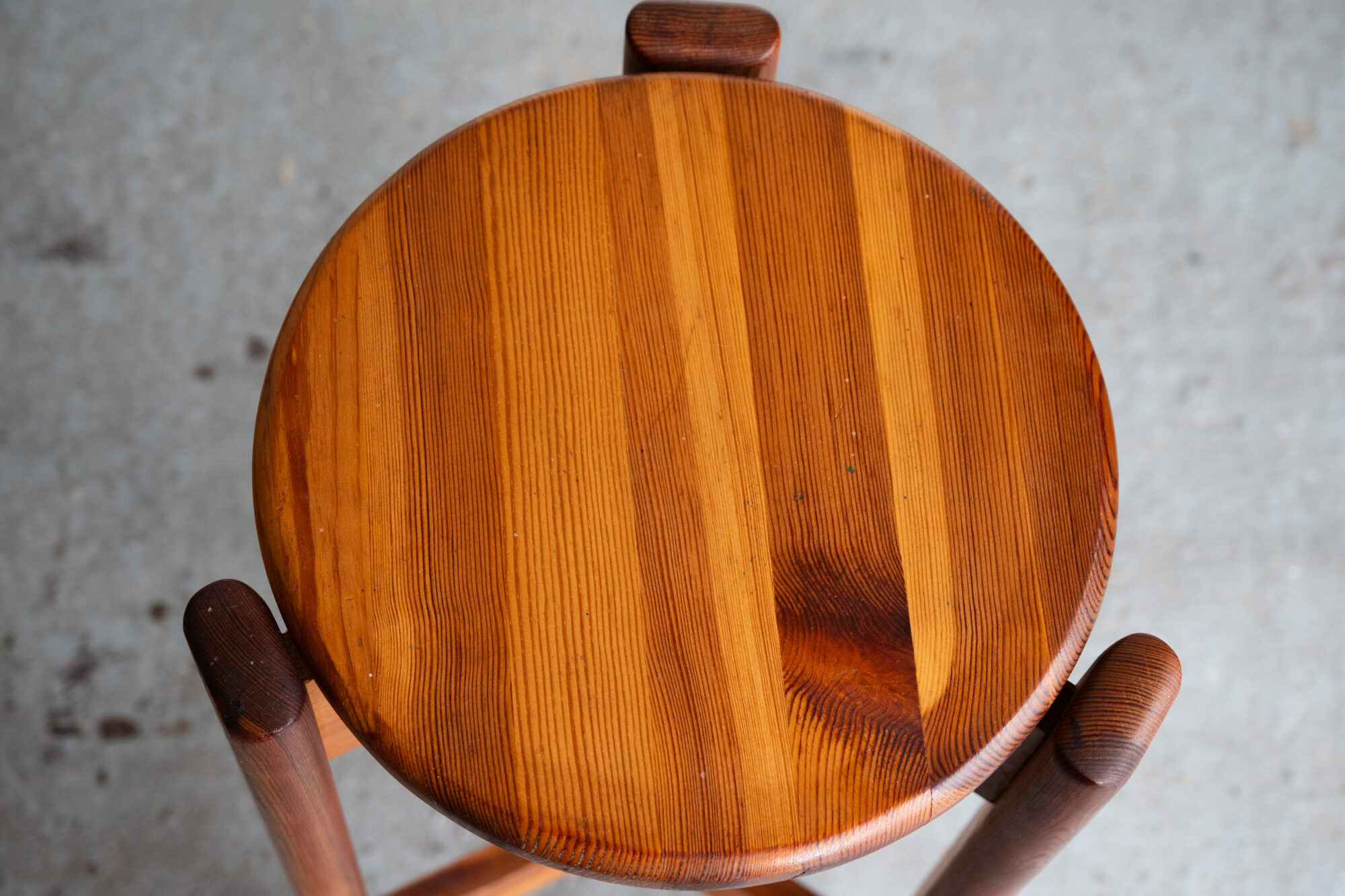 Ensemble de 4 tabourets de bar, design français, années 1970