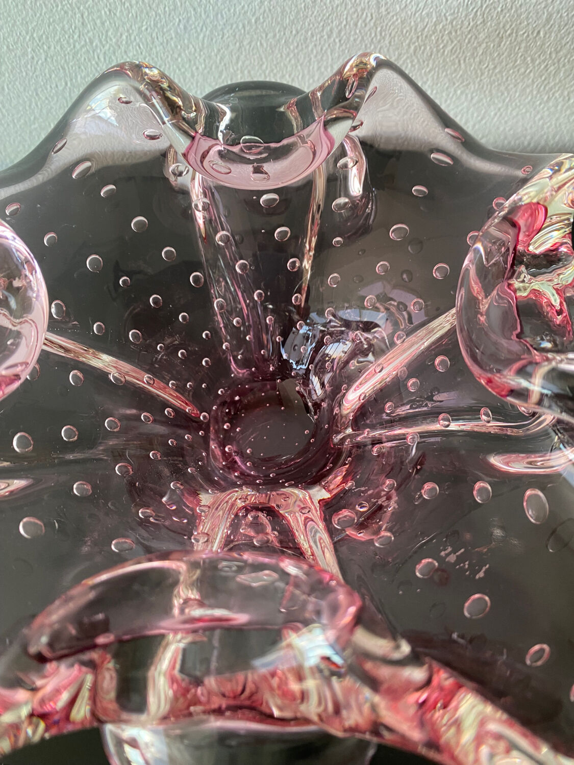 Vintage pink empty pocket ashtray in Murano by Barovier and Toso