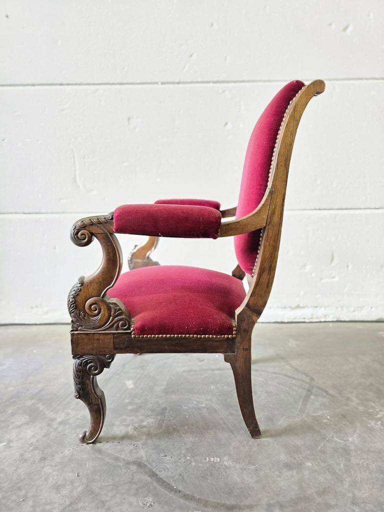 Vintage antique pink chair / armchair