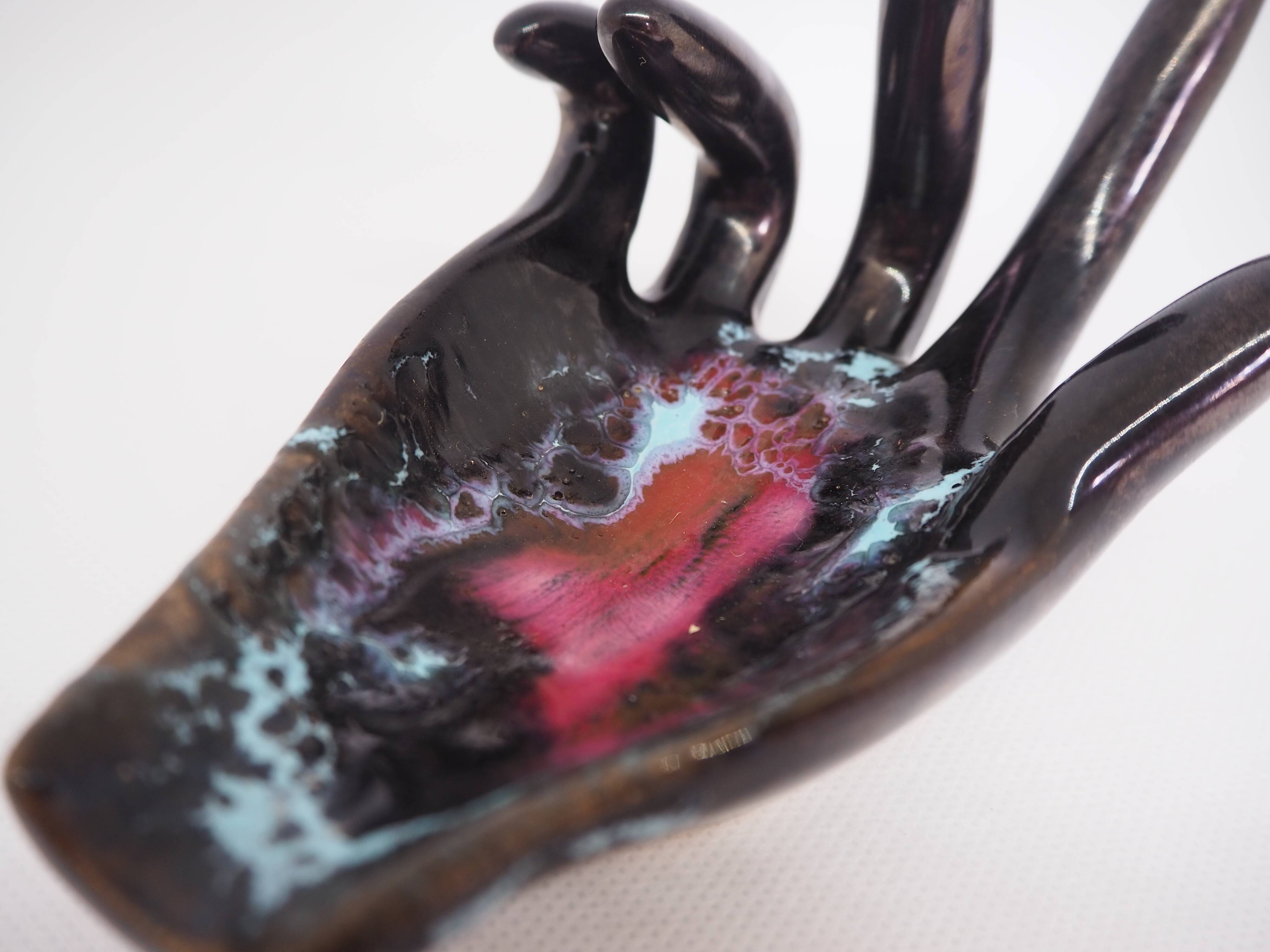 Vallauris ceramic hand