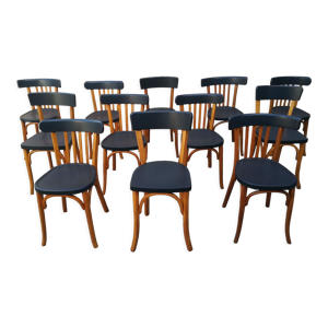 12 chaises de bistrot