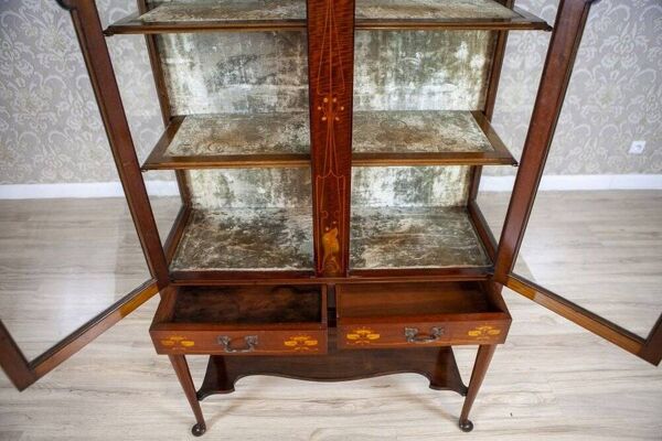 Vitrine en acajou incrustée anglaise
