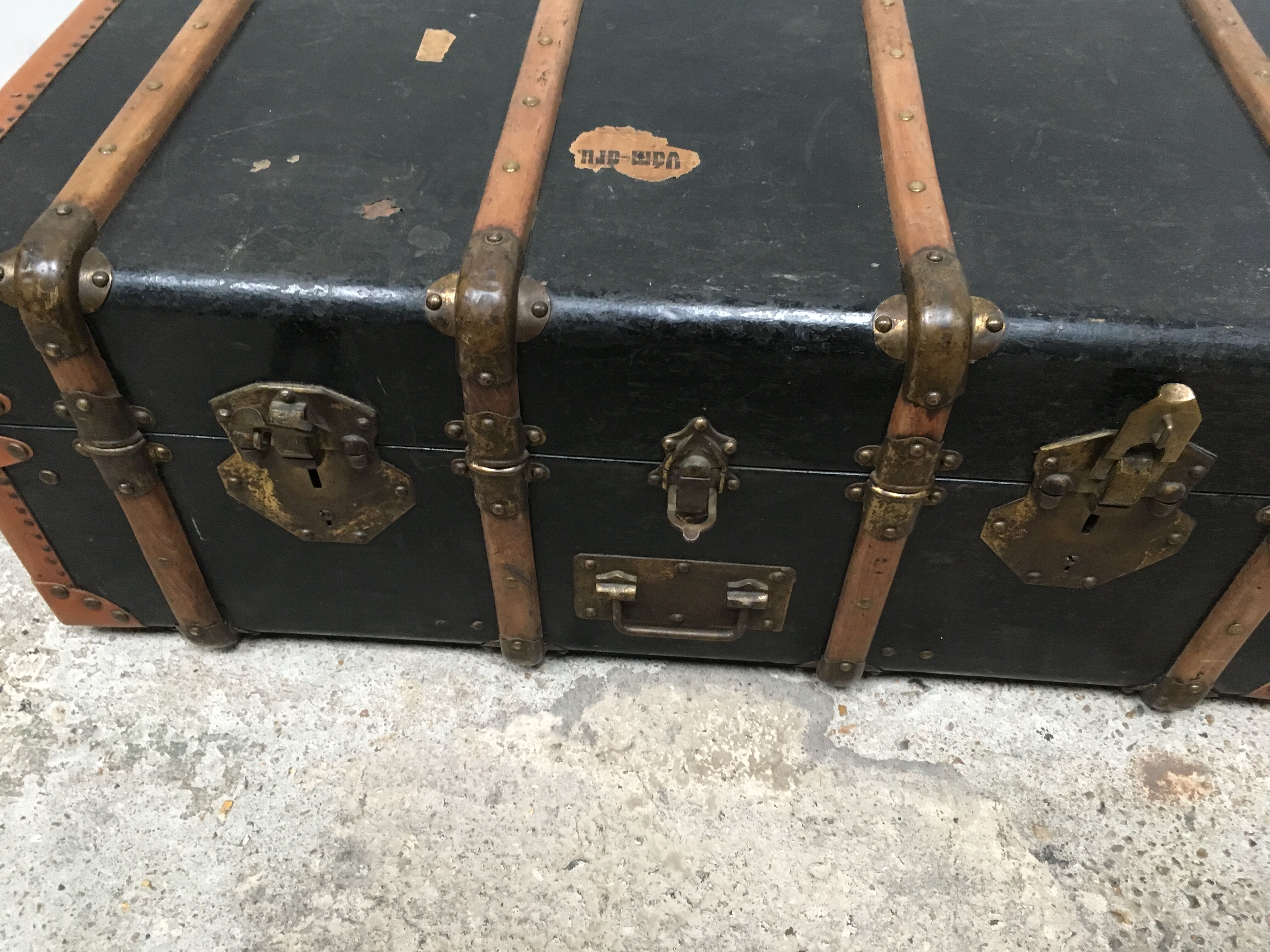 Trunk suitcase