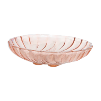 Round dish in pink glass