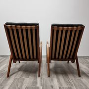 Fauteuils restaurés par Jan Vanek