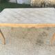 Table en chêne de style Louis XV  décapée et laissée en bois naturel