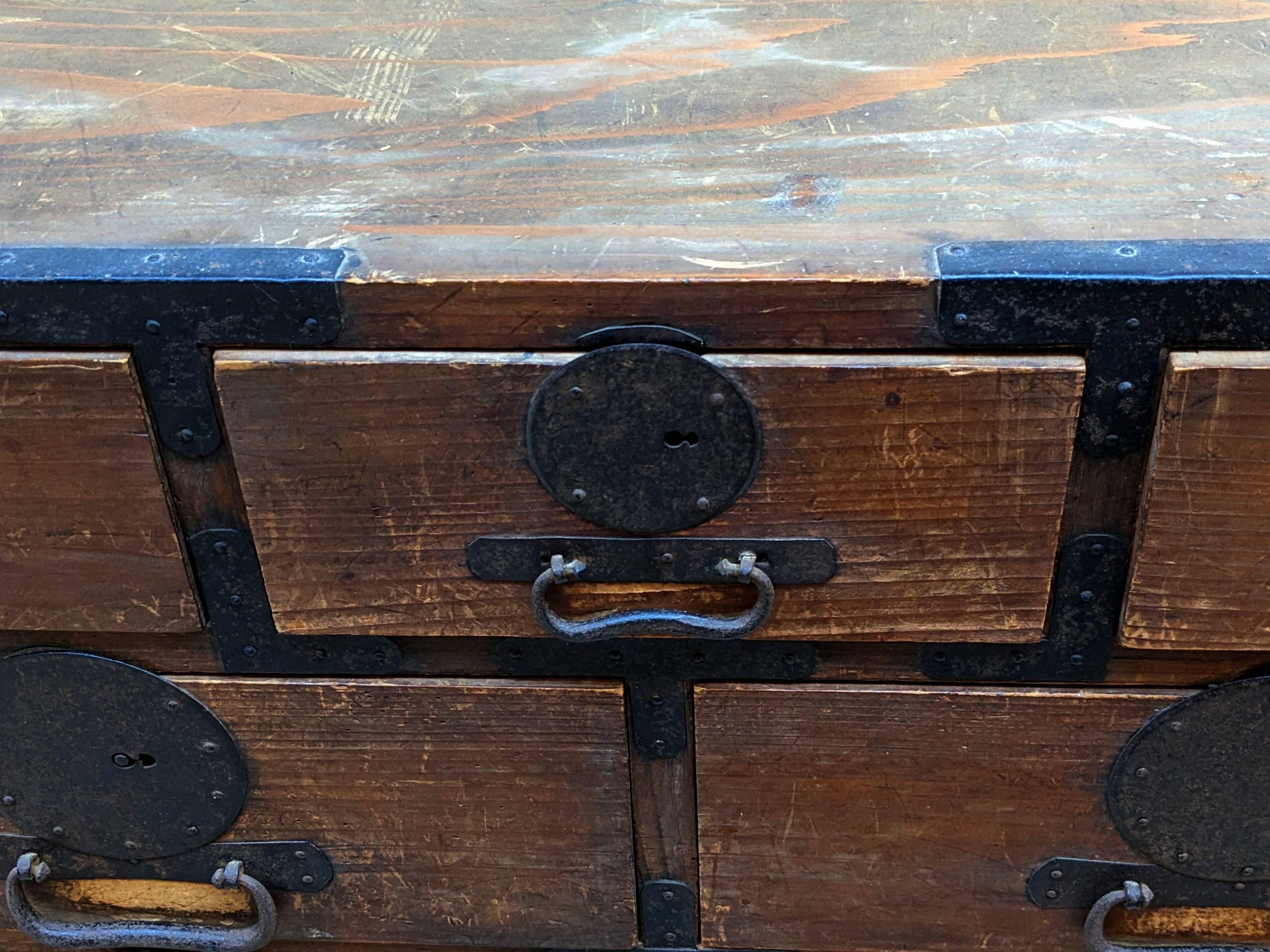 Trade furniture Tansu Japan 19th century