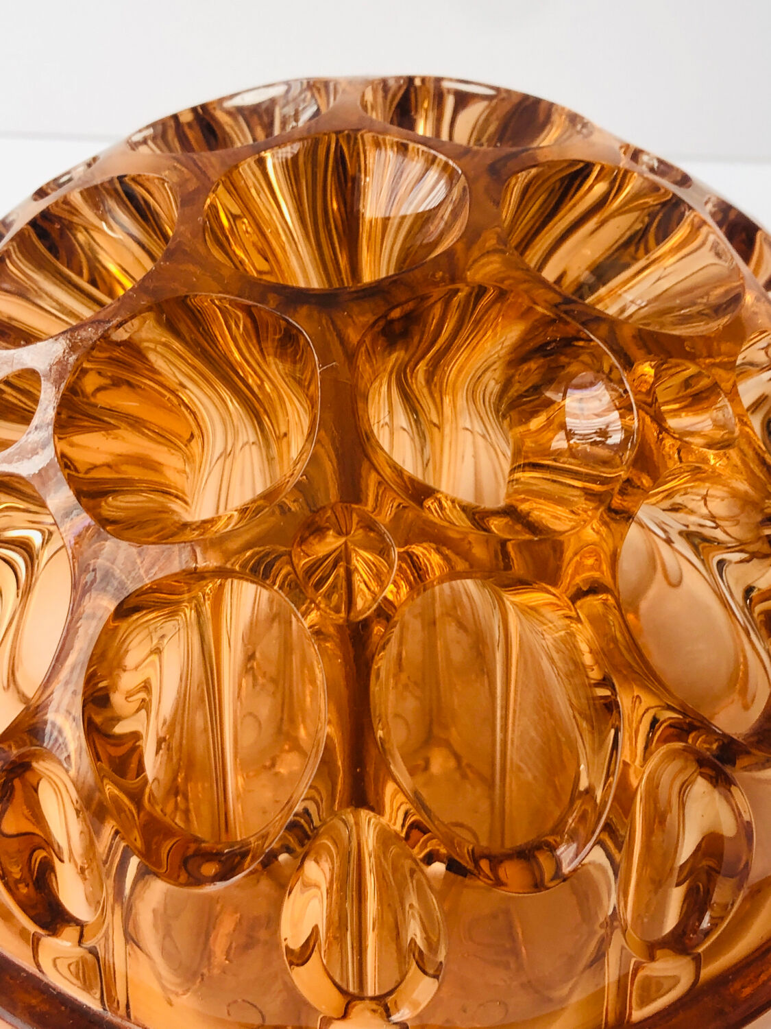 Pique flowers color copper vintage