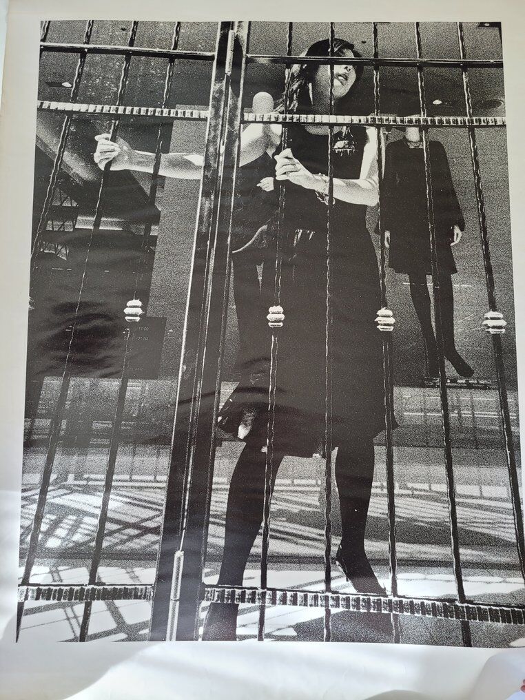 Photograph by Motoki Lee titled "Kabukicho, Japan, 2006-2007"