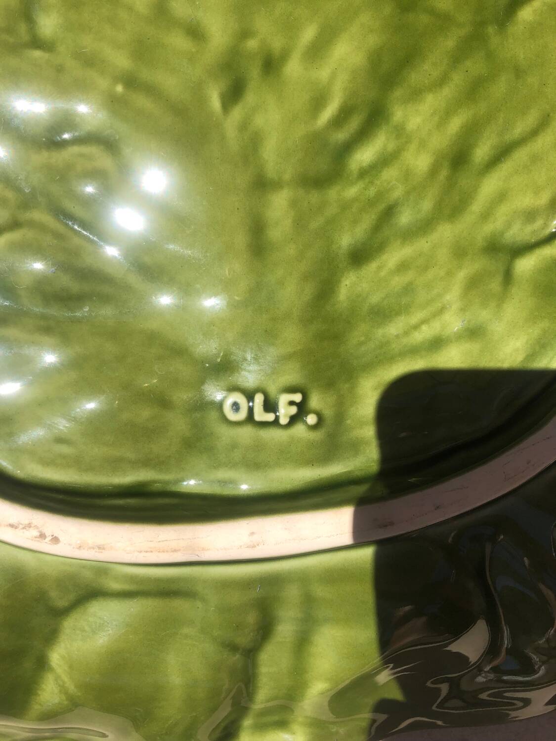 Cabbage leaf slip dish