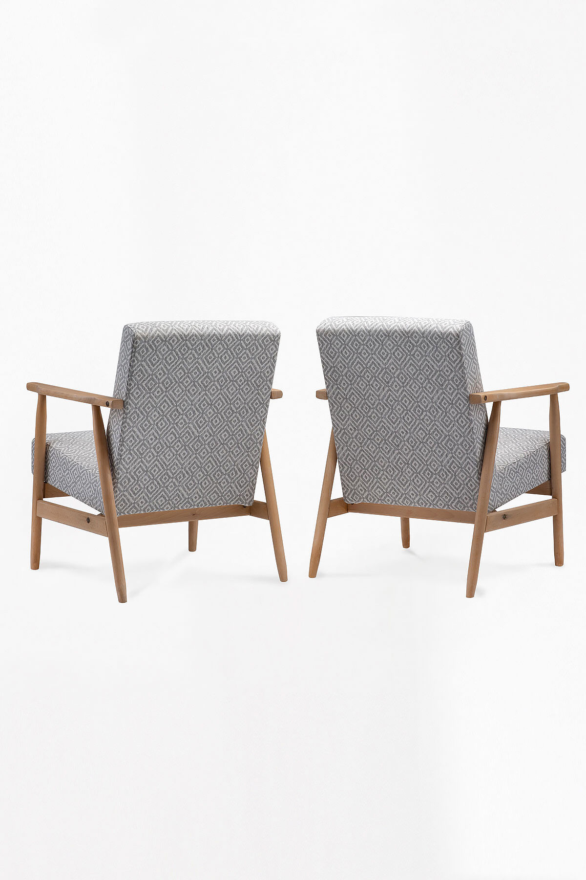 Pair of B-7727 armchairs from the 1970s.