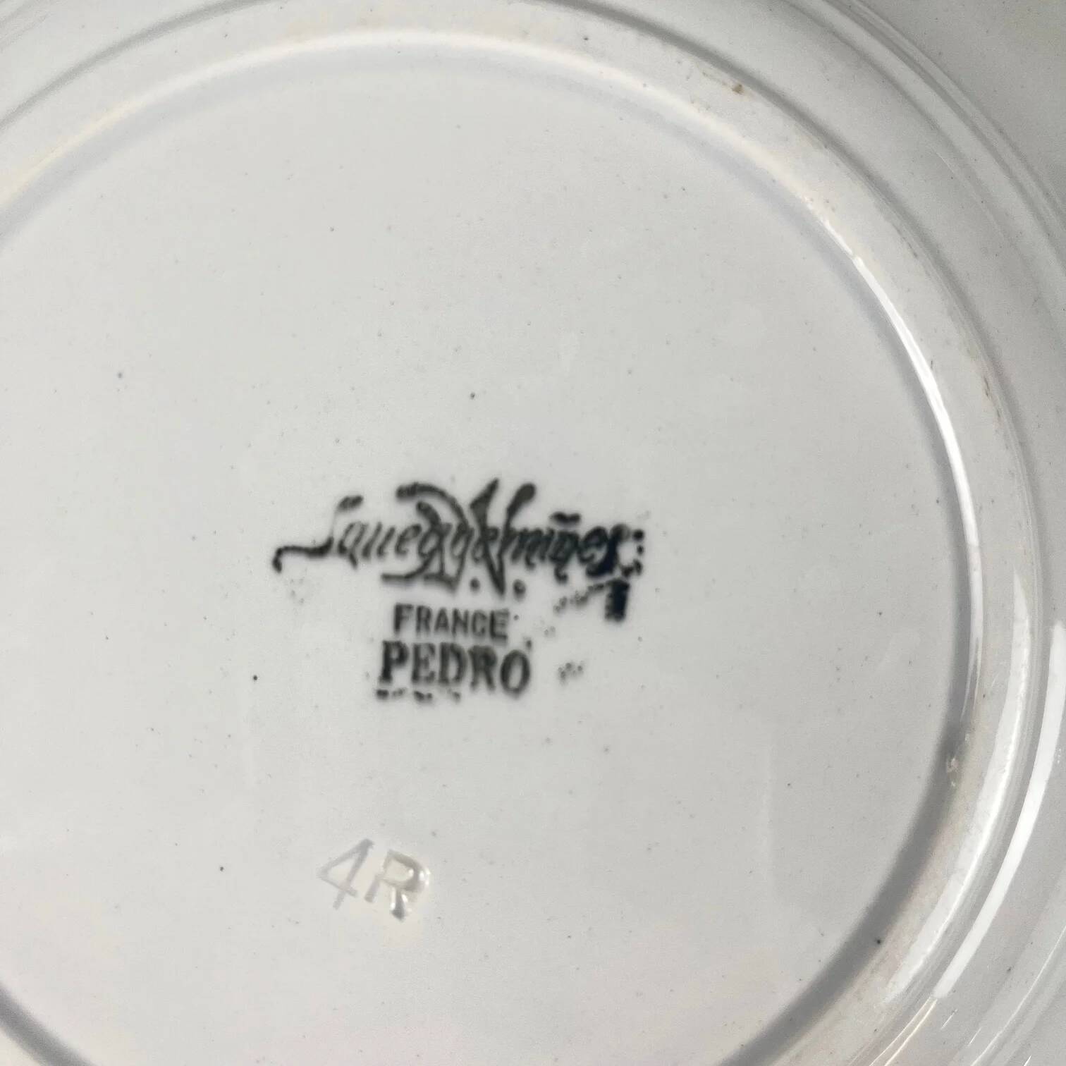 Set of 4 deep plates "Pedro", Sarreguemines, first half of the 20th century.