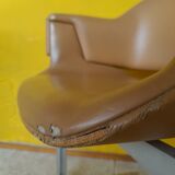 Queen Elisabeth 2 liner armchair, Robert Heritage design for Race Furniture 1969
