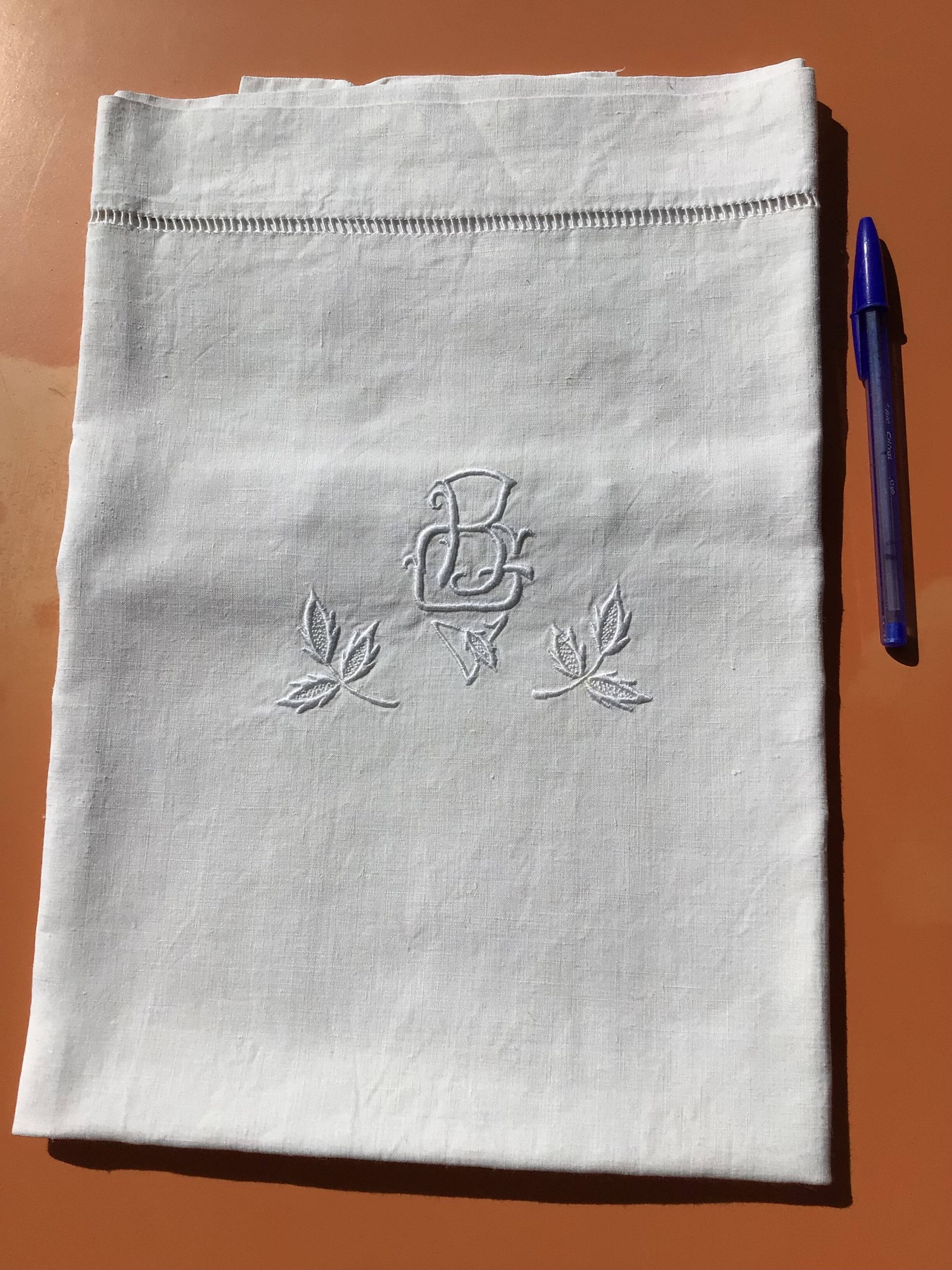 BG leaves embroidered linen pillowcase