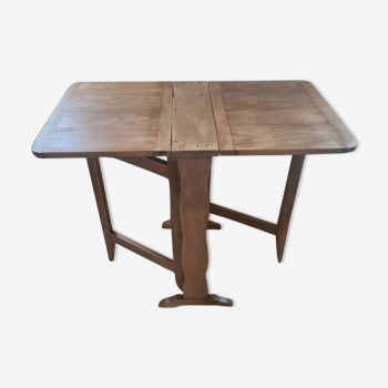 Table pliante artisanale vintage
