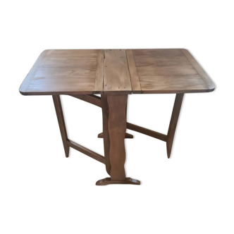 Table pliante artisanale vintage