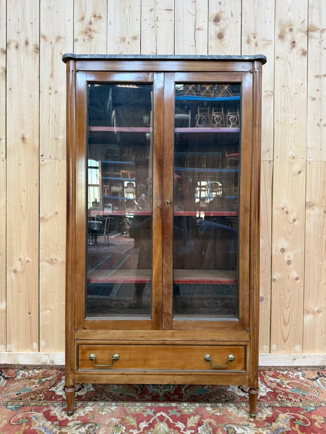 Louis XVI display cabinet in mahogany and marble