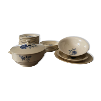 Service table années 50 faience de digoin  crème avec décor rose bleue