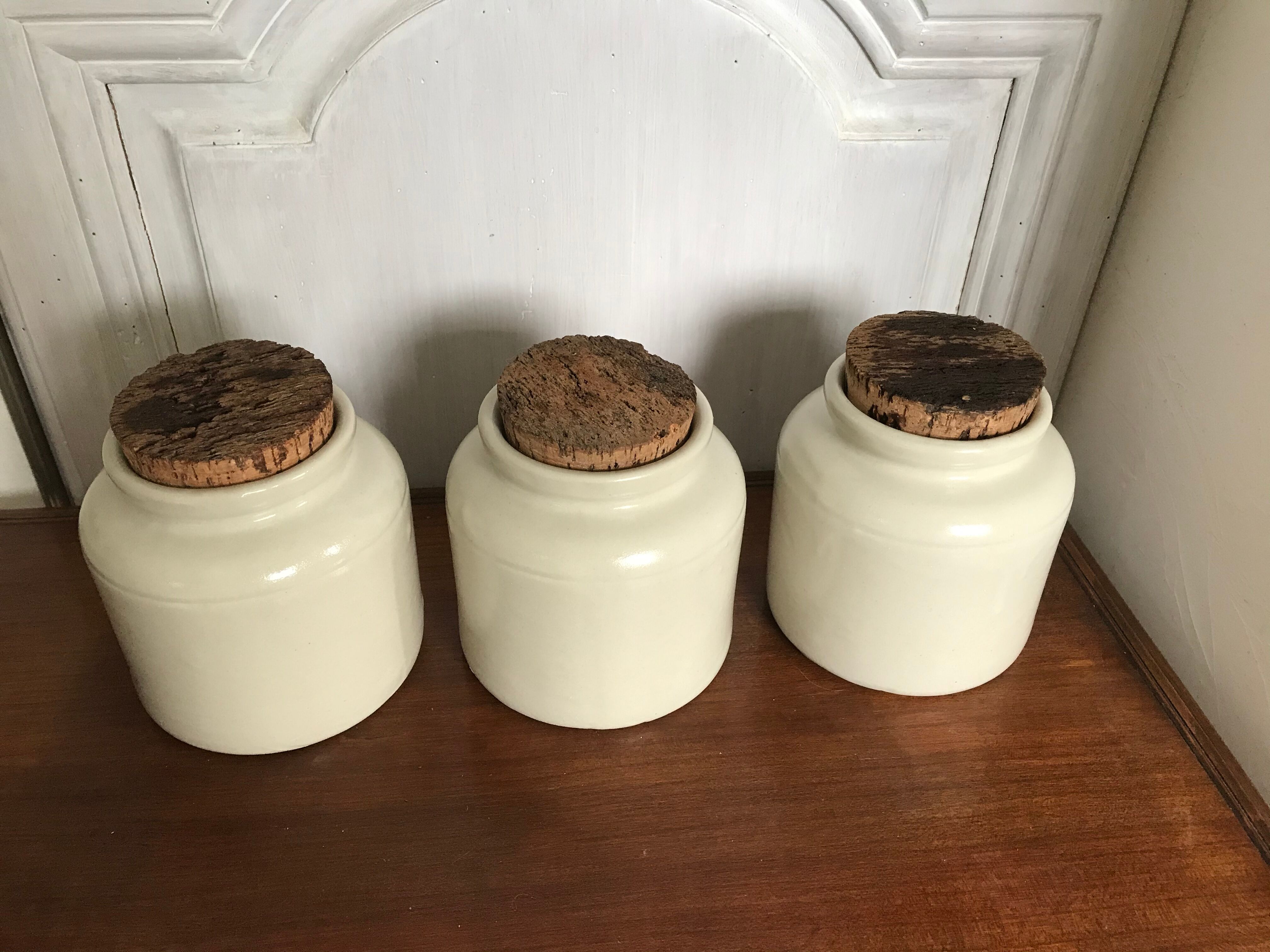 1l sandstone pots