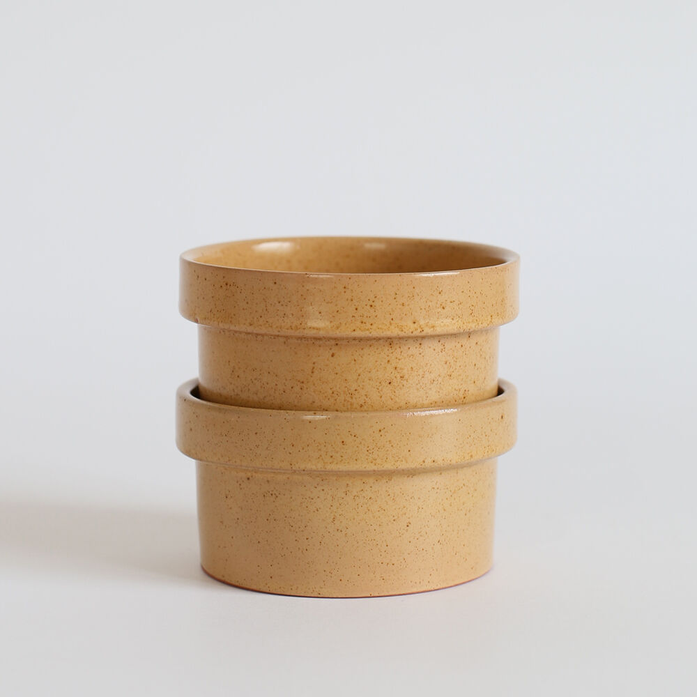 Set of 2 speckled pots