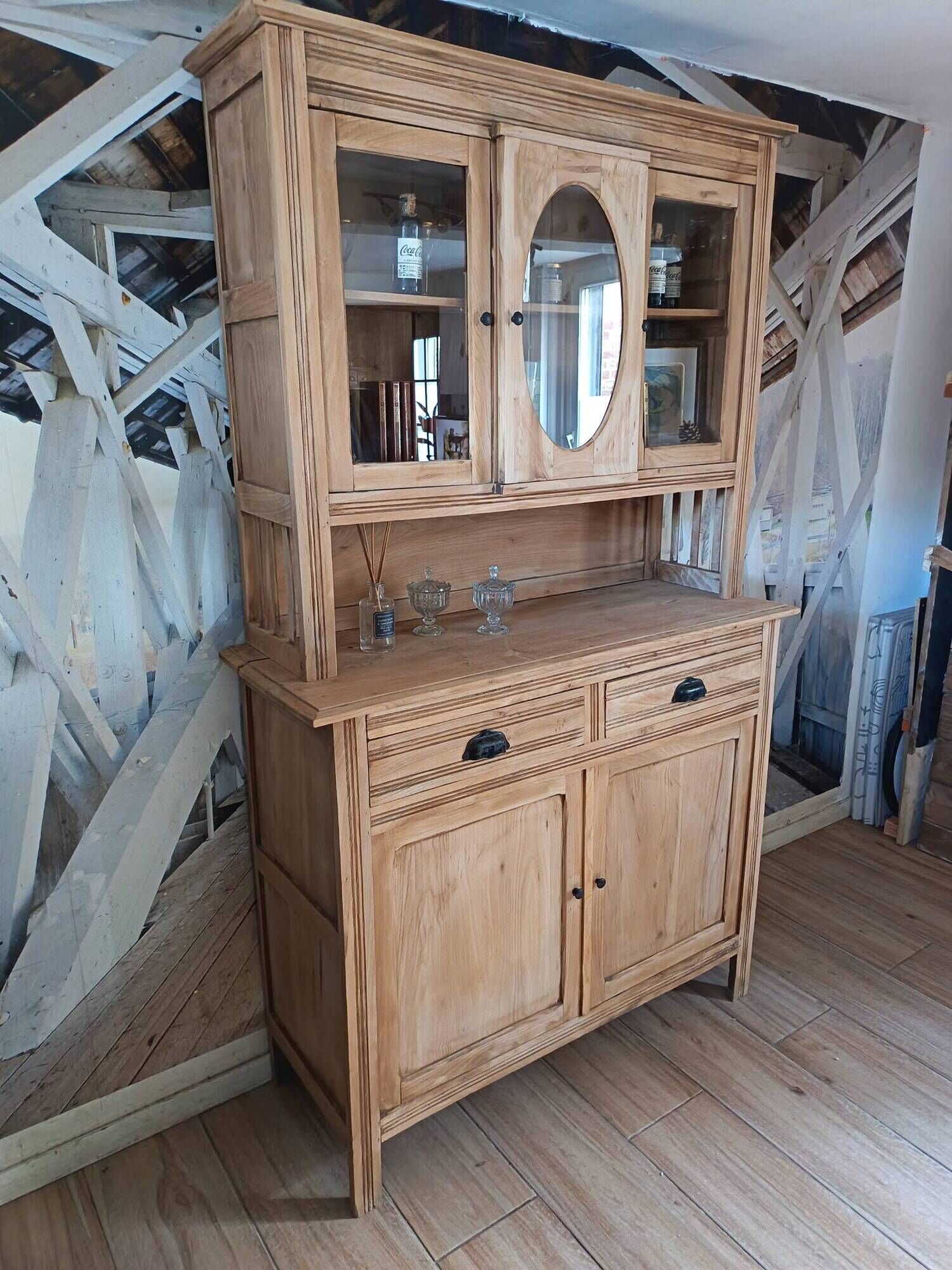 Country-style sideboard