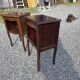 Paire de tables de chevet style Louis XV en chêne