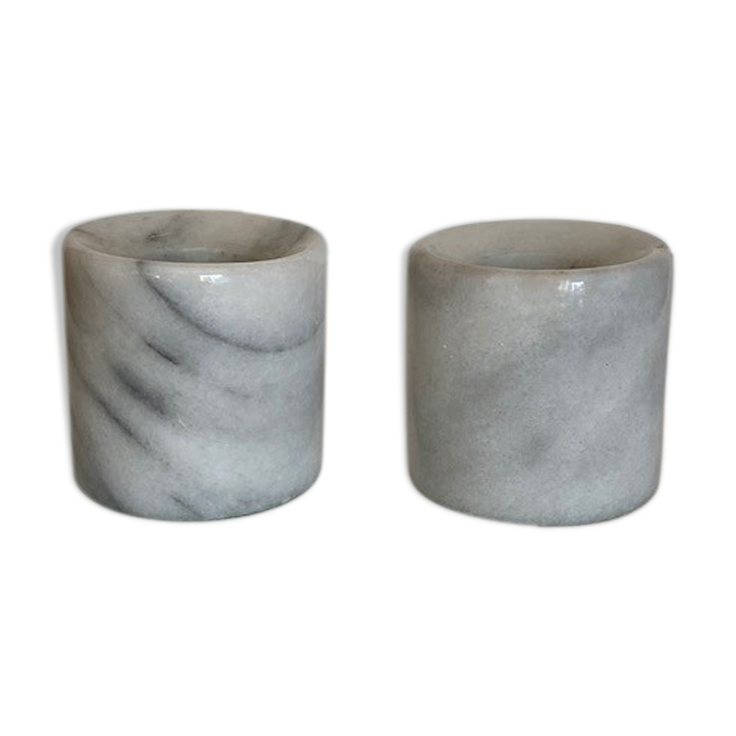 Lot of 2 White marble candlesticks, grey veins