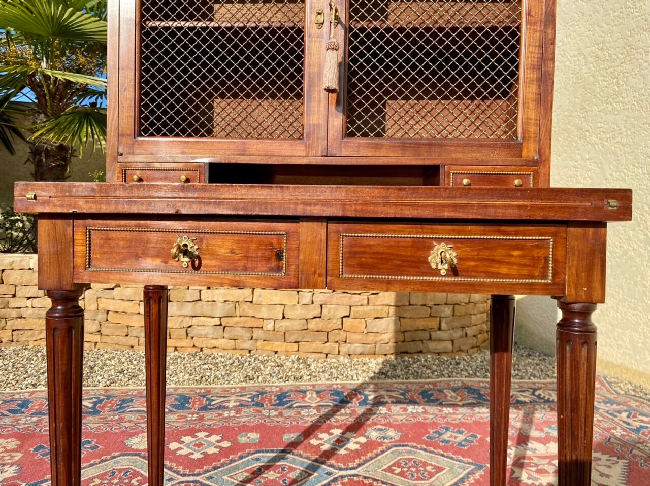 Bonheur du jour en acajou style Louis XVI