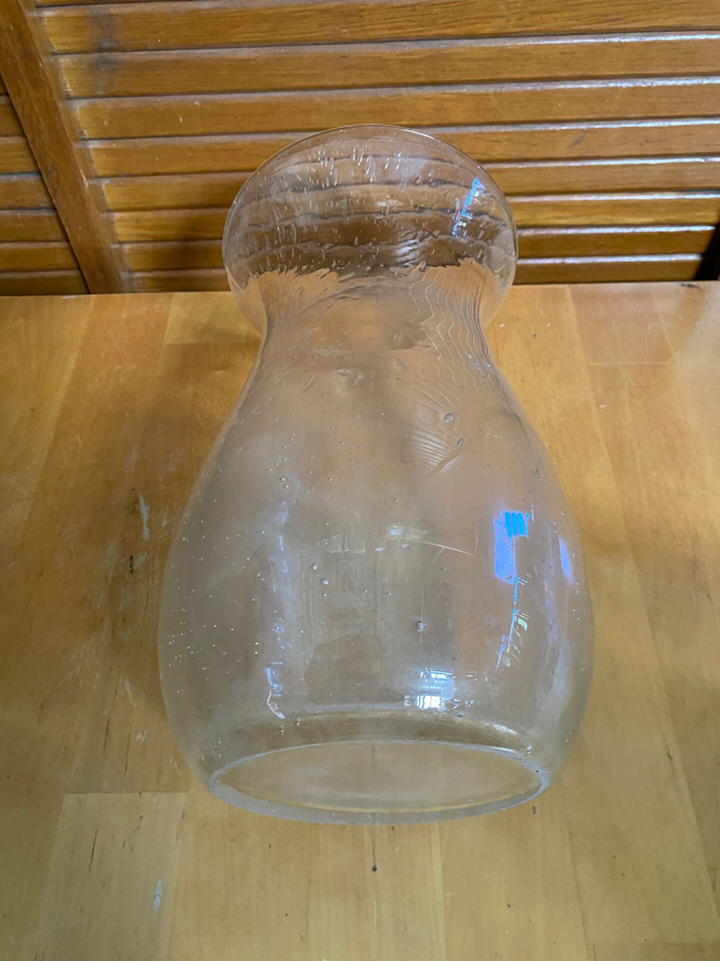 Vase ancien style Biot en verre soufflé bullé
