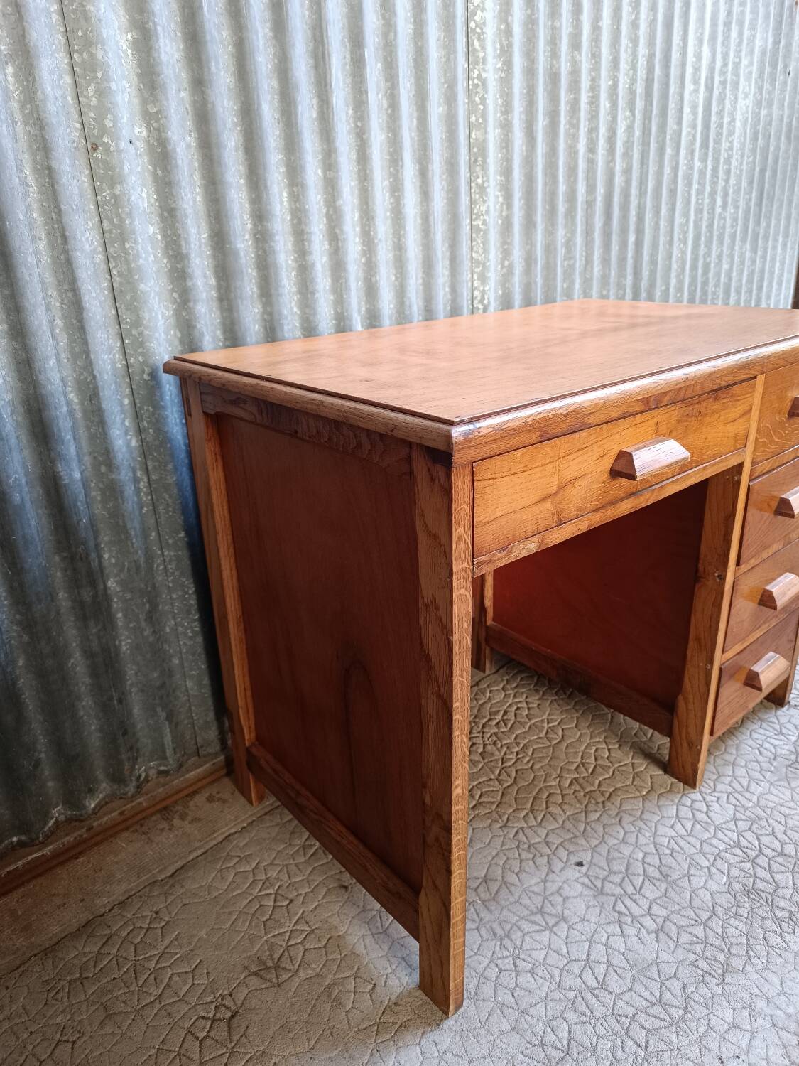 Vintage desk with 5 drawers