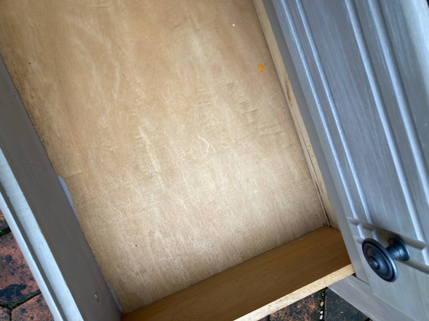 Vintage chest of drawers