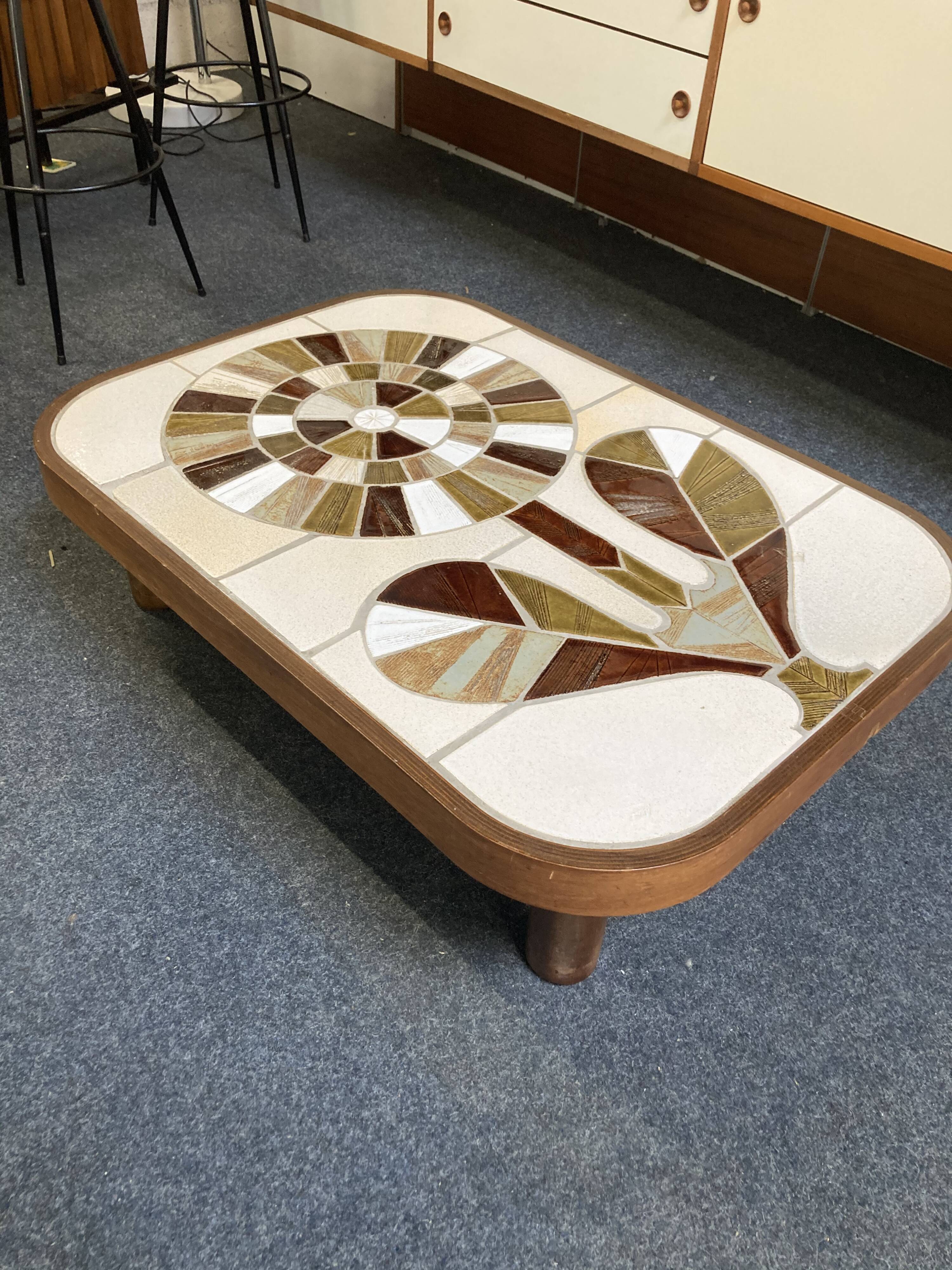 Ceramic coffee table Roger Capron shogun flower