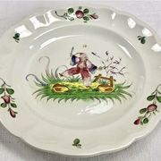 Hollow round dish décor with Chinese Saint Clément Lunéville