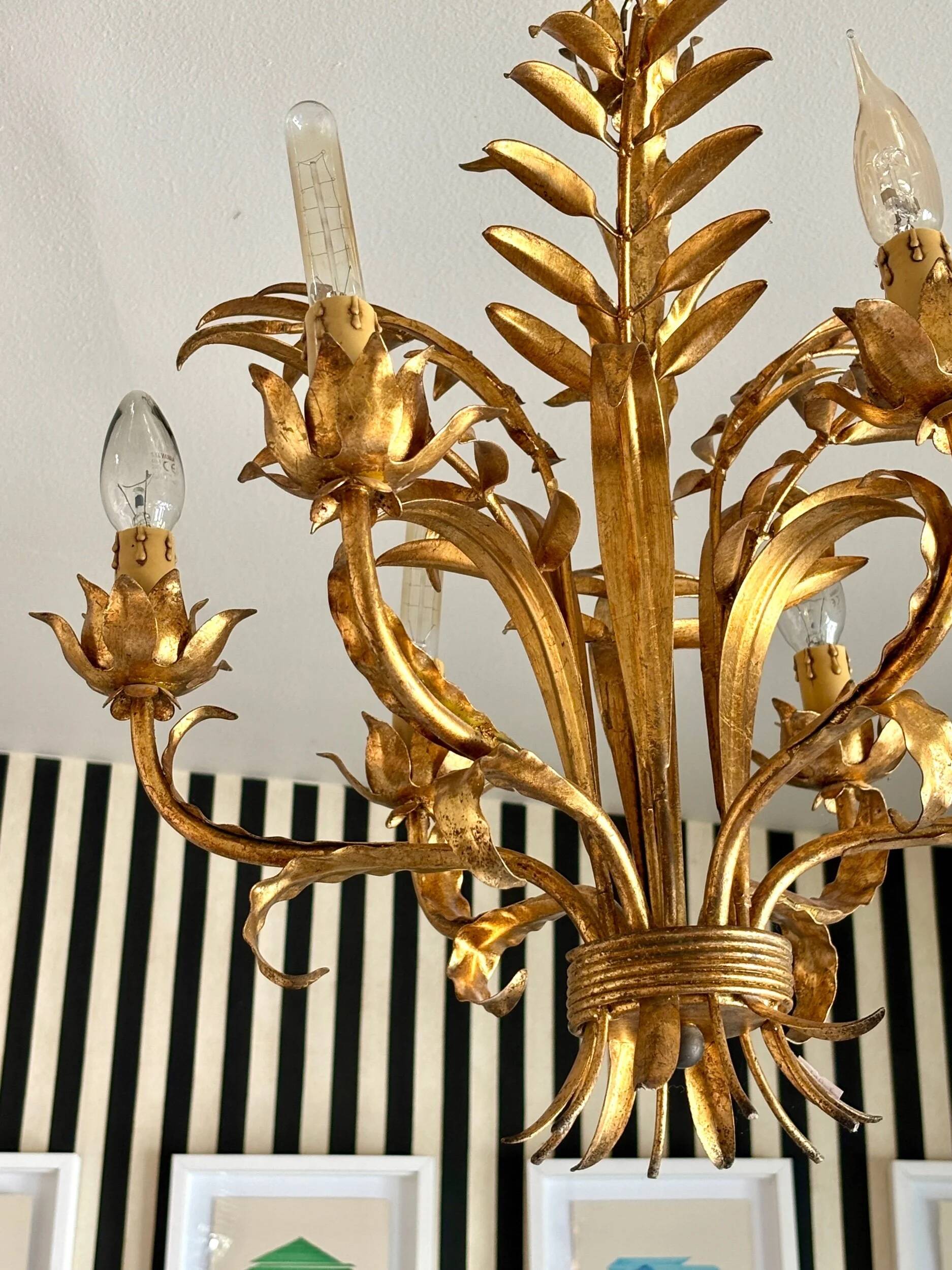 6-light chandelier in gold metal