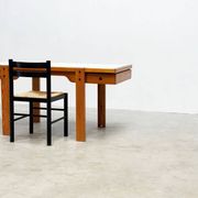 Bureau en pin original des années 1970
