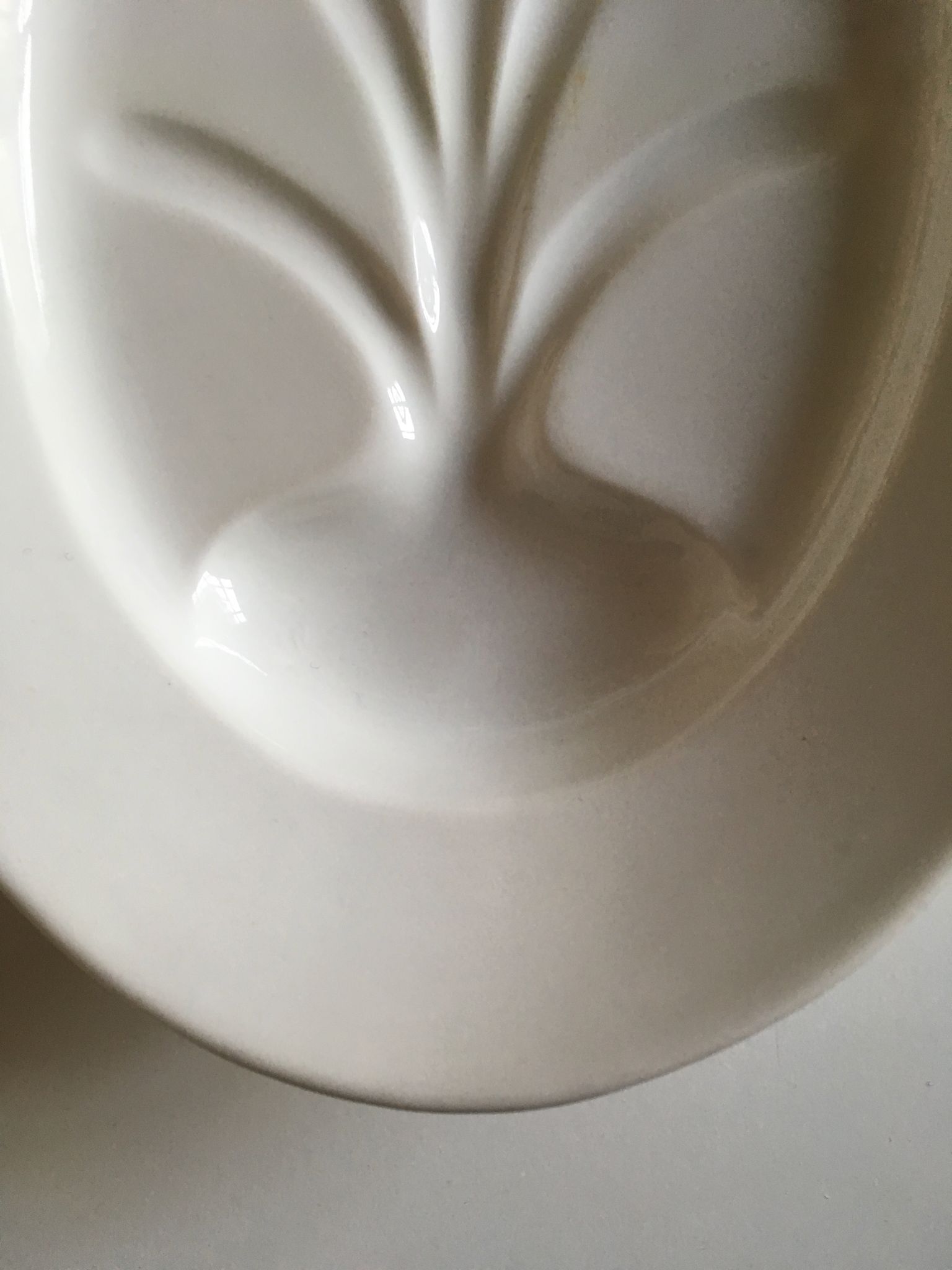Poultry dish 1900s