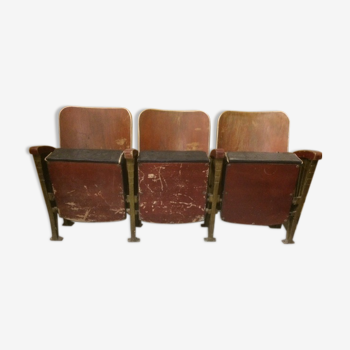 Suite de 3 anciens fauteuil de cinema