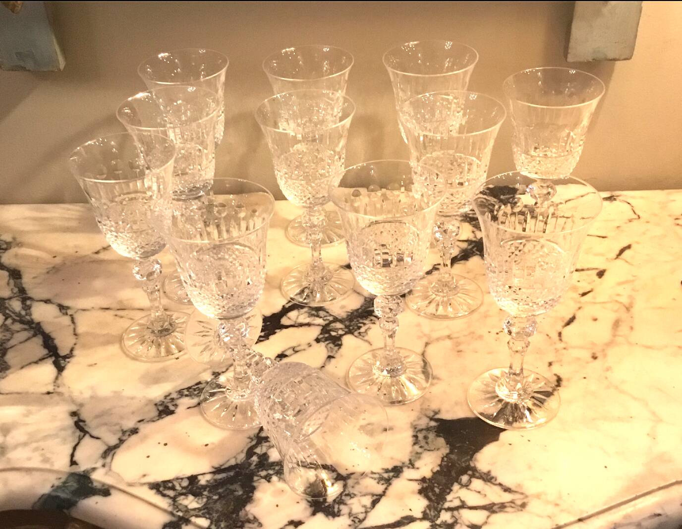 Paris crystal. 12 stemmed glasses in cut crystal