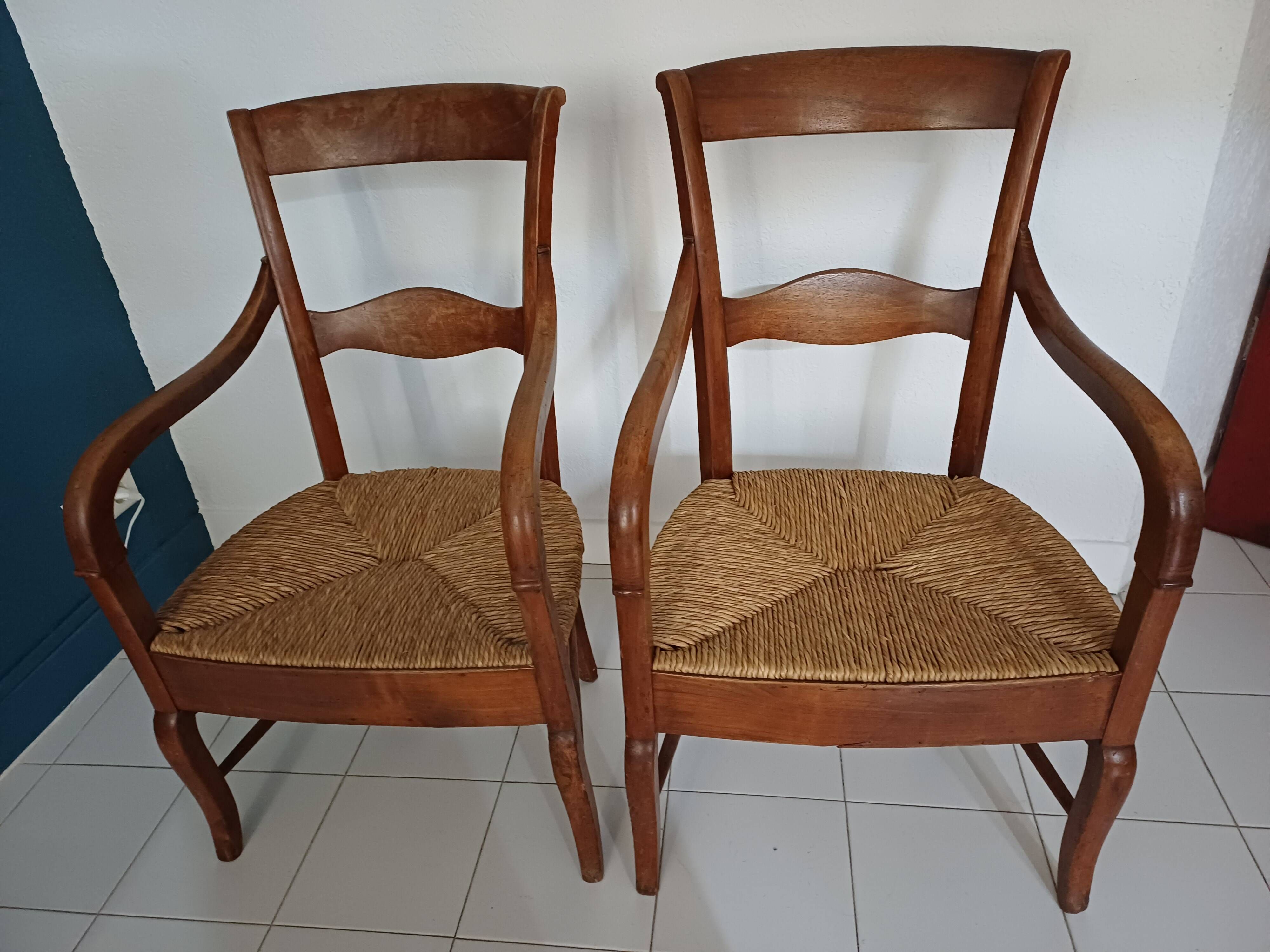 Paire de fauteuils provençaux