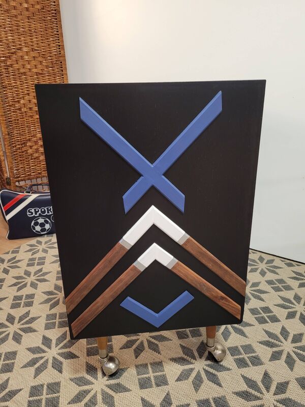 Meubles vinyles sur roulettes