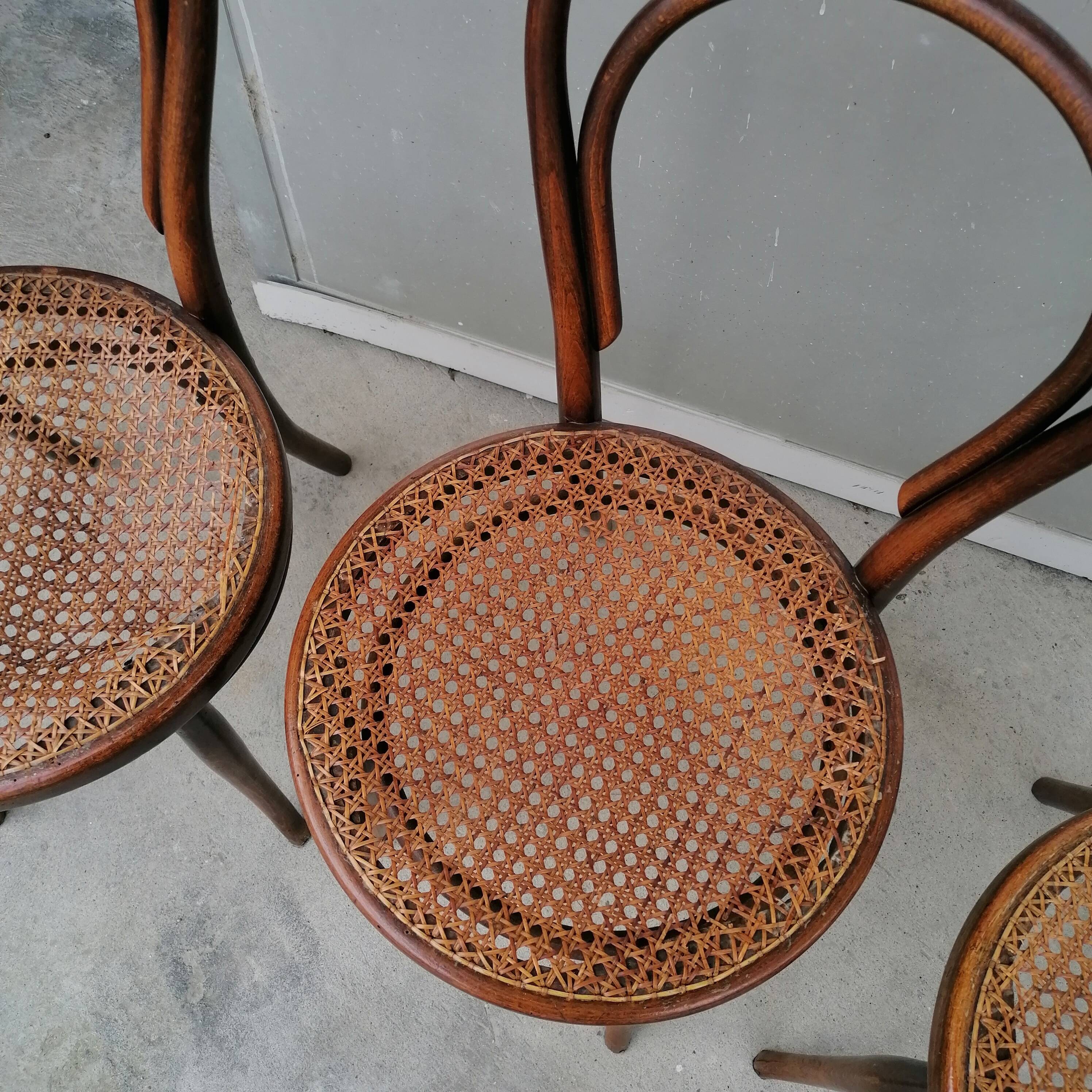 7 Chairs Marche Gebrüder Thonet and Wackerlin & C. original model no. 18