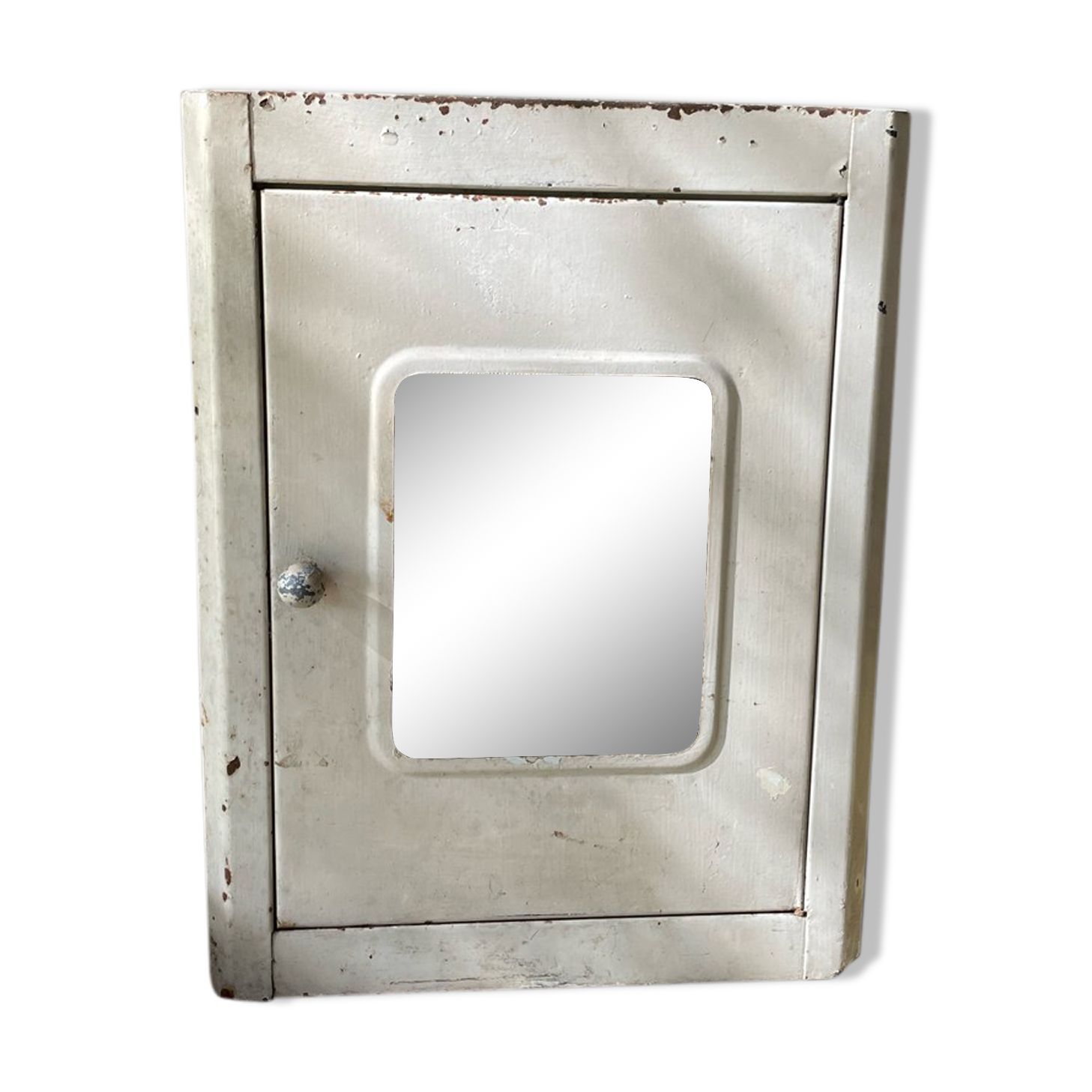 Medicine cabinet