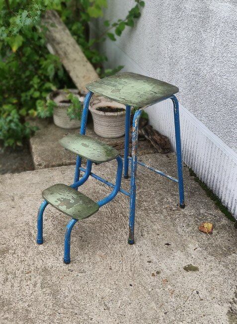 Stepladder three steps vintage