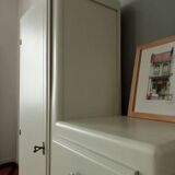 Asymmetrical wardrobe