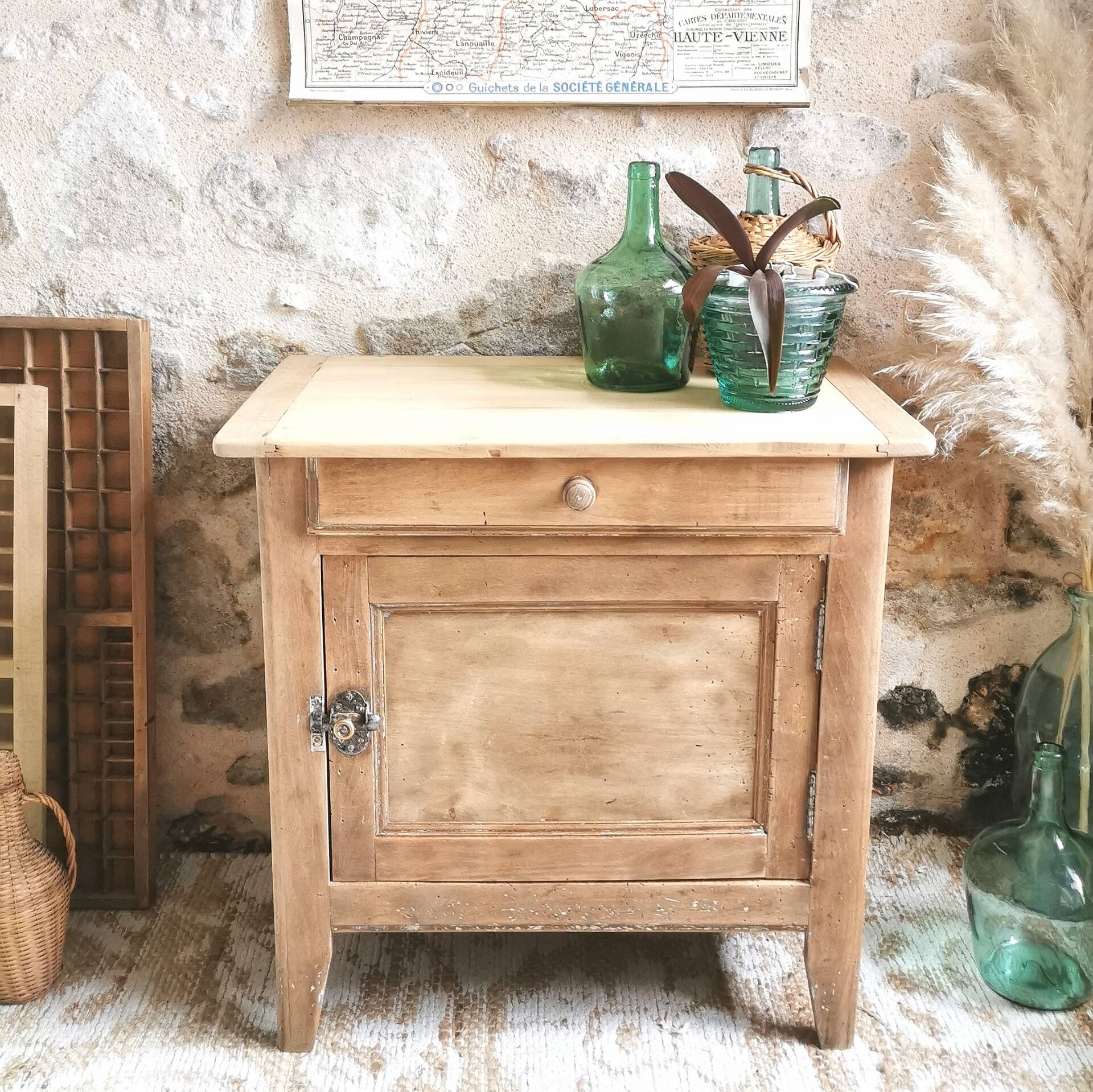 Confiturier, restored mini Parisian buffet