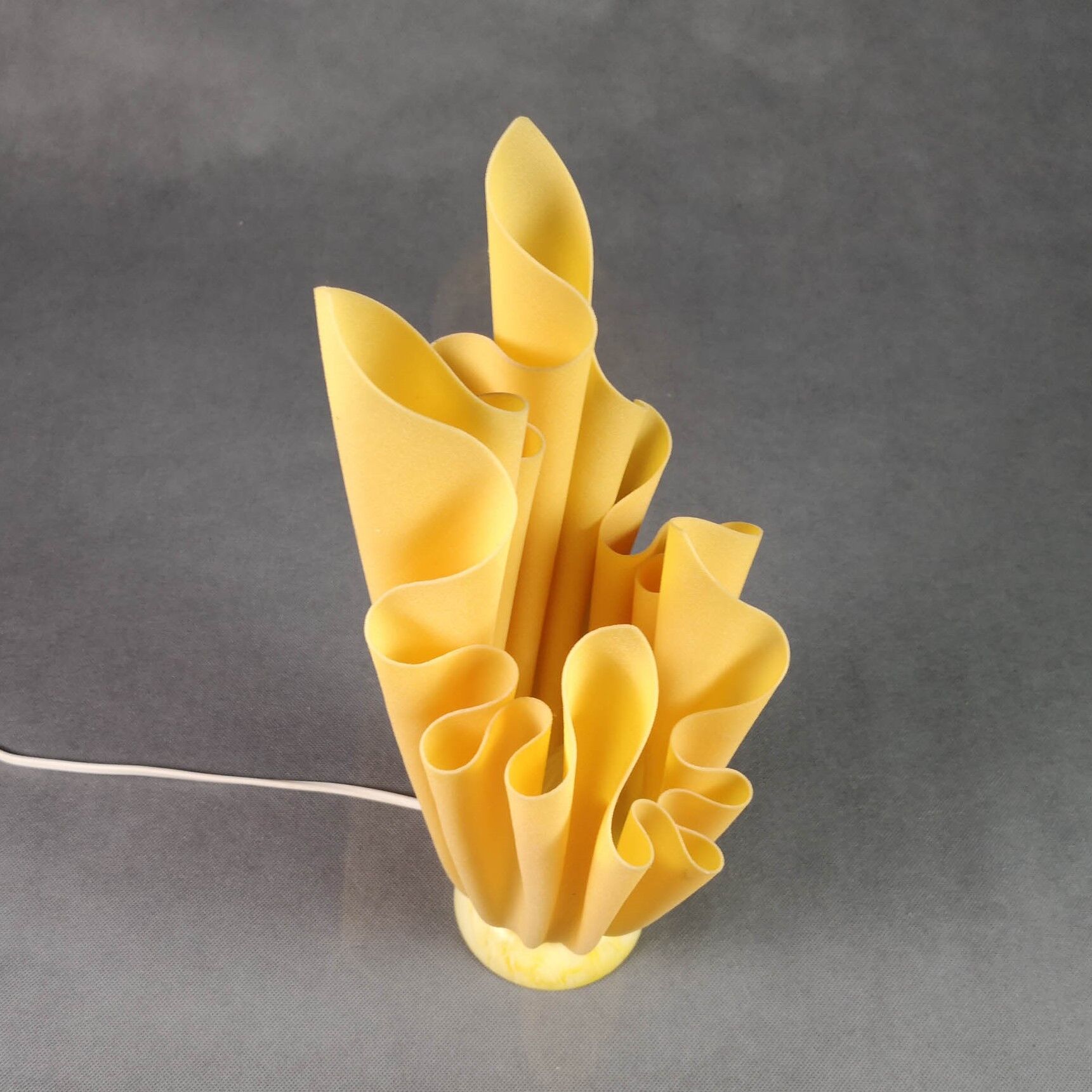 Georgia Jacob resin lamp