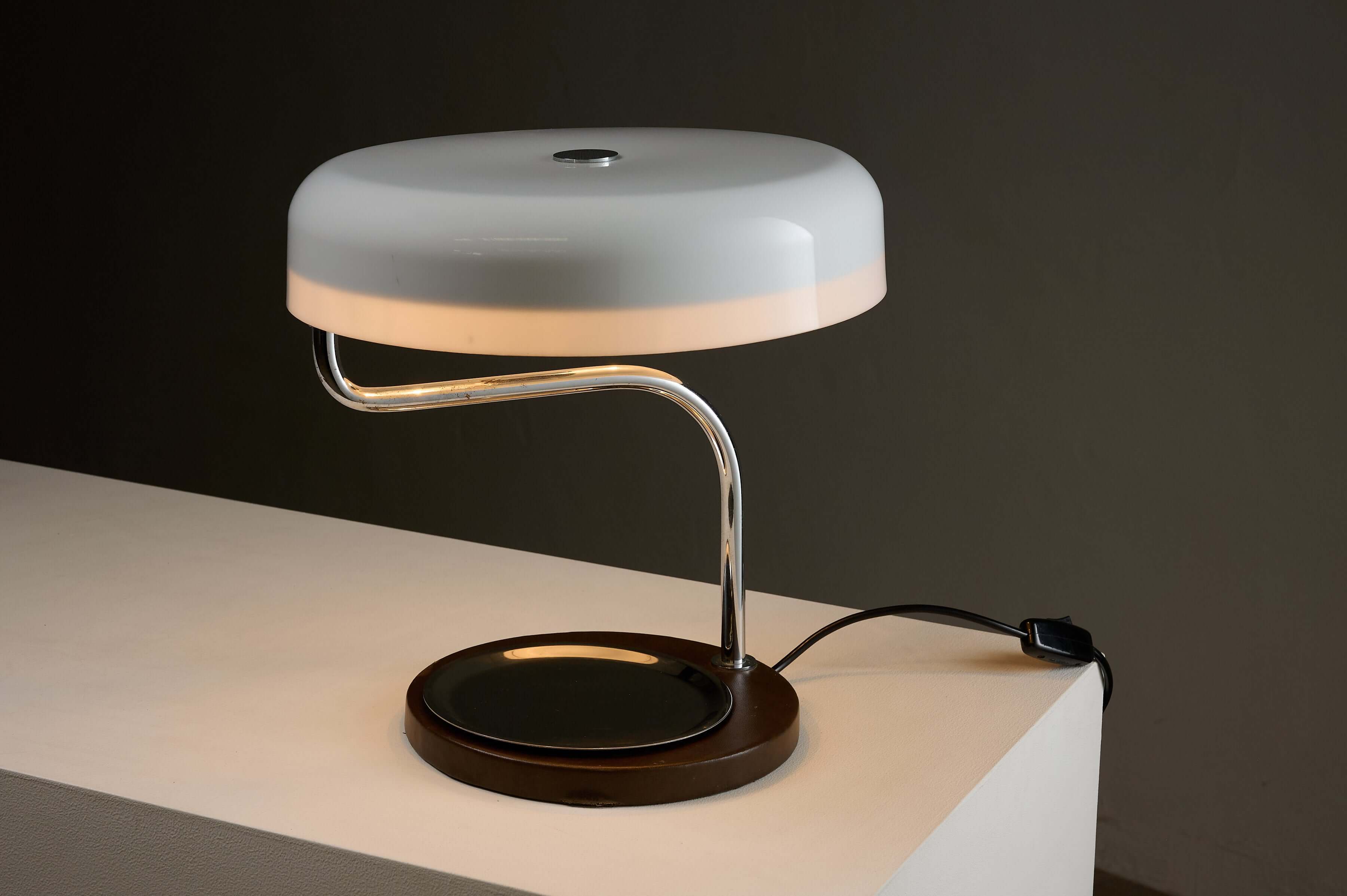 Metalarte Model 4817 desk lamp by Gaetano Scolari