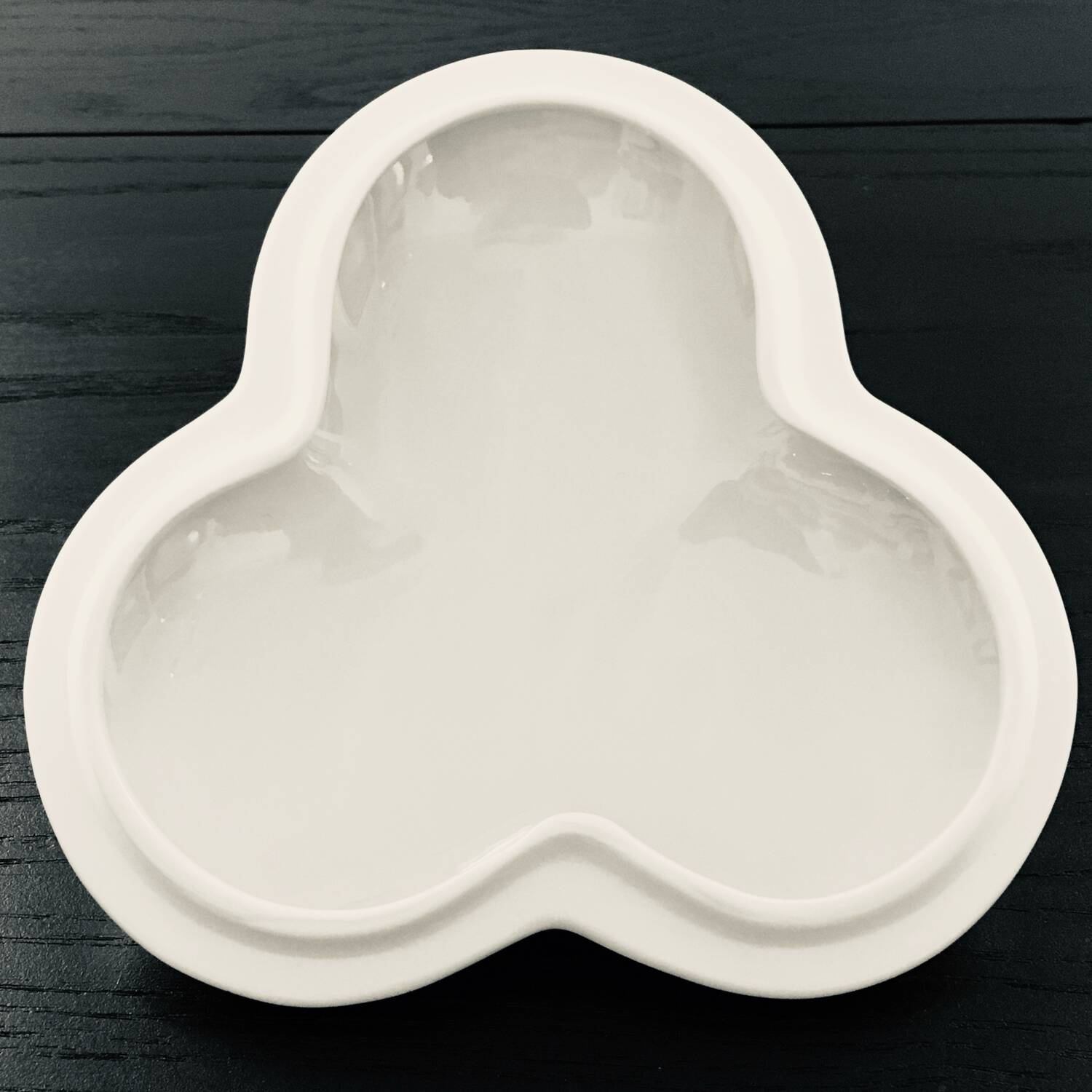Porcelain clover sugar bowl