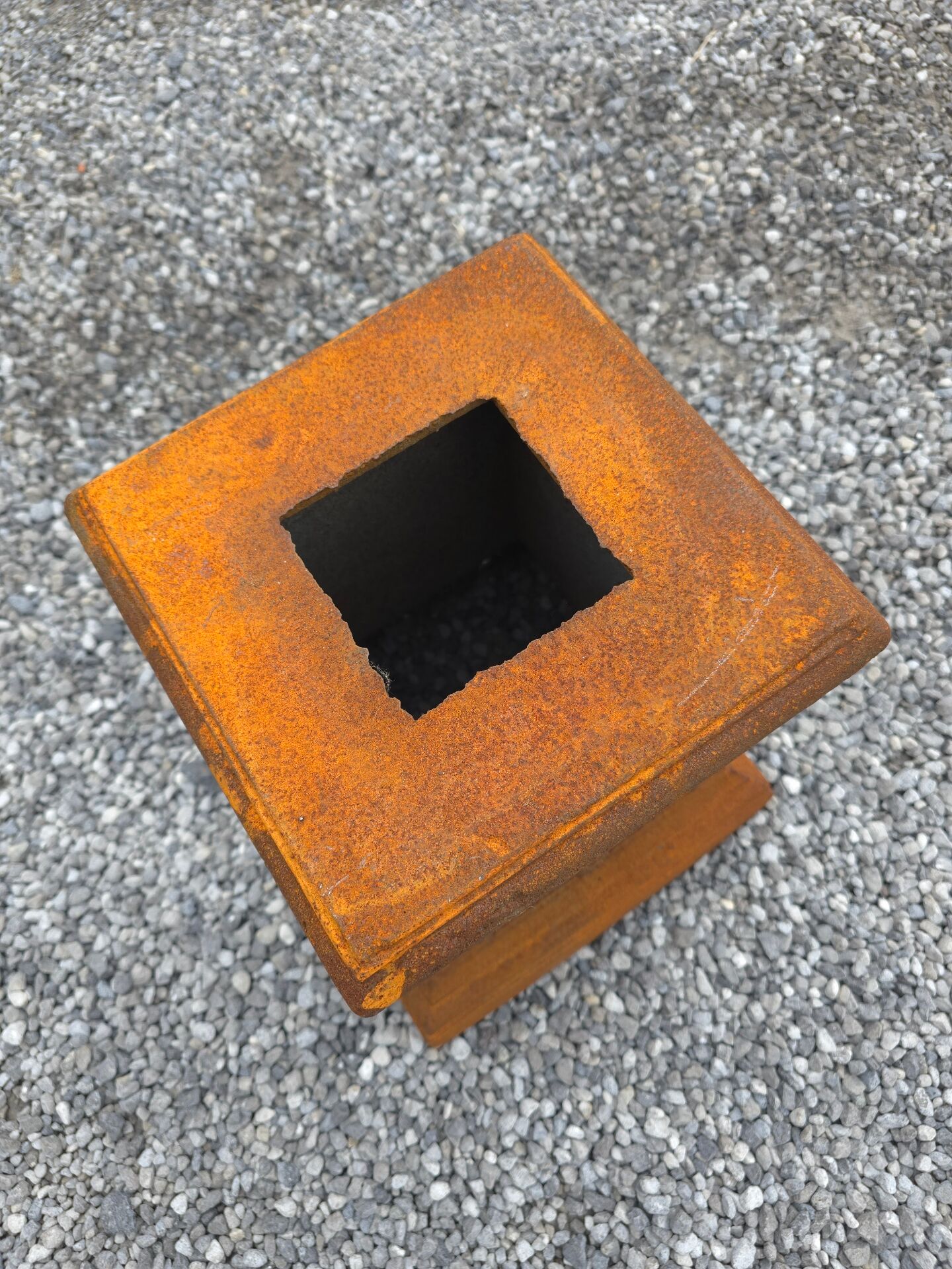 Cast iron base for statue or Medici.
